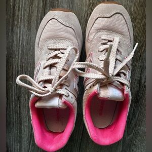New Balance Pink and Beige Women's Sneakers